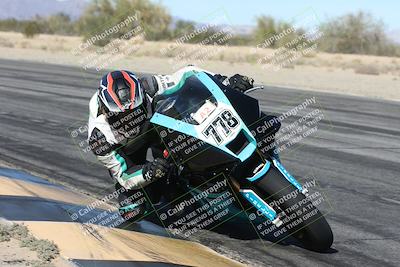 media/Dec-04-2025-Racers Edge (Thu) [[5ebc9f124d]]/2-A Group/1-Session 2 (Turn 7 Inside)/